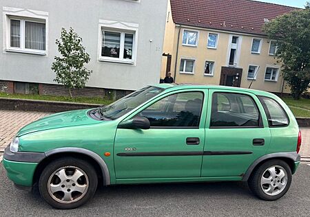 Opel Corsa 1.4 16V Edition 100 Edition 100