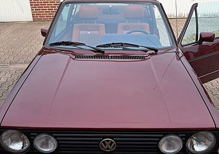 VW Golf Volkswagen 1 Cabrio Etienne Aigner