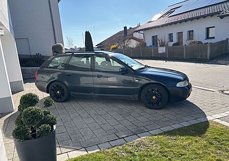 Audi A4 B5 2.8 Quattro Schalter Viel Ausstattung Tüv