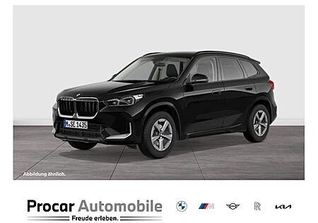 BMW X1 sDrive18i AHK DA PA MASSAGE LED 17"