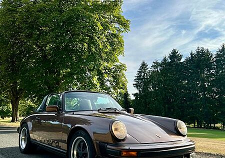 Porsche 911 Urmodell 911 3.0 CARRERA TARGA