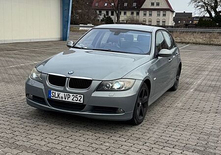 BMW 318i -