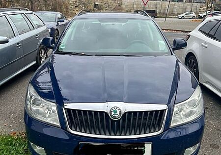 Skoda Octavia 1.6 TDI Green tec DSG Elegance Combi...