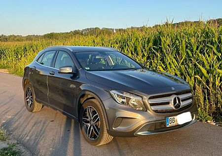 Mercedes-Benz GLA 220 CDI 4MATIC