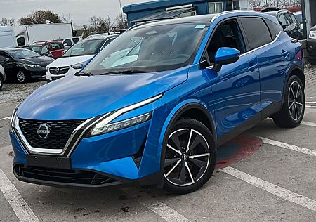 Nissan Qashqai Tekna 1.3 158PS/360Cam/HeadUp/Blis/KeyL