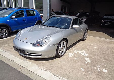 Porsche 996 Carrera Coupé 64 TKm Navi Schiebedach Klima