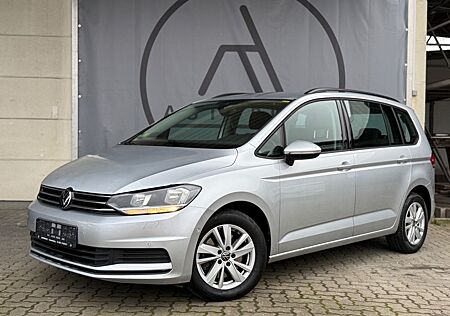 VW Touran Volkswagen 2.0TDI*DSG*CAM*SHZ*TEMPO*7-SITZER*MASSAGE