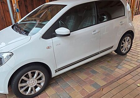 VW Up Volkswagen ! 1.0 44kW ASG club ! white