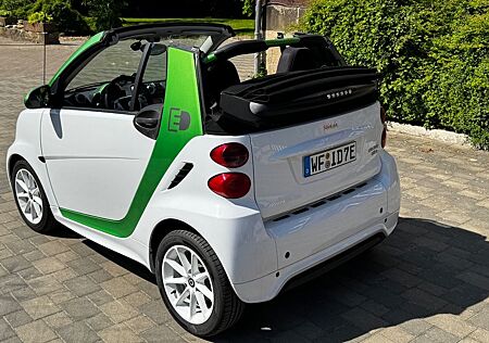 Smart ForTwo 451 Cabrio ED Brabus 22kW Schnelllader Reku Nav
