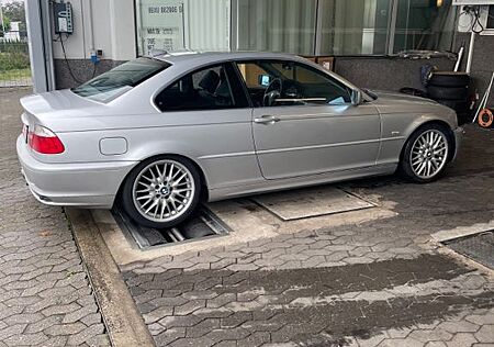 BMW 328i Coupé Youngtimer E46 05.1999