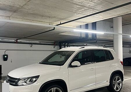 VW Tiguan Volkswagen 2.0 TDI 130 DSG 4M BMT CUP Sport & St...