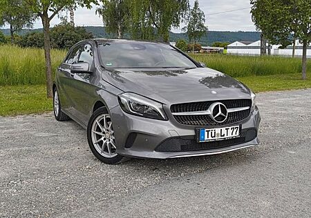 Mercedes-Benz A 220 4Matic AMG Alu Leder 3. Hand Scheckheft