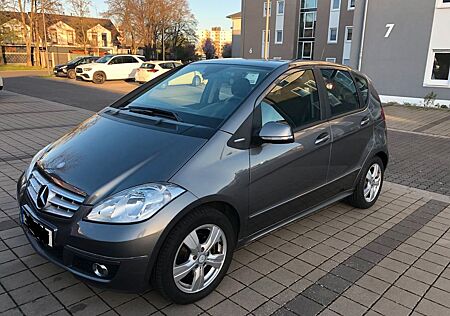 Mercedes-Benz A 180 CDI .AVANTGARDE .NAVI.