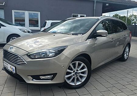 Ford Focus Turnier Titanium/GARANTIE/TÜV NEU/ZAHN NEU