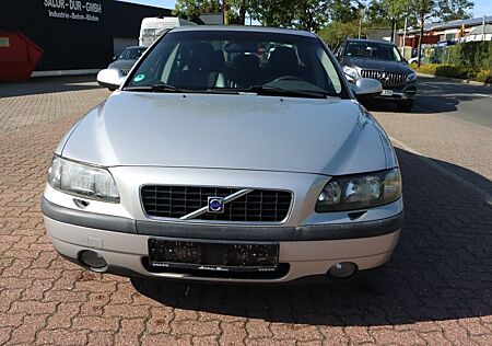 Volvo S60 2.4 Premium VOLL-LEDER+SSD*