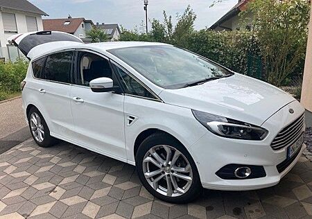 Ford S-Max AUTOMATIK Diesel 132kW Titanium