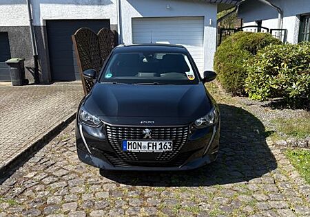 Peugeot 208 PureTech 100 Allure Pack Allure Pack