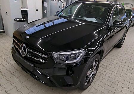 Mercedes-Benz GLC 300 de AMG 19Pano*Virtual*Sound*AHK*360*Nigh