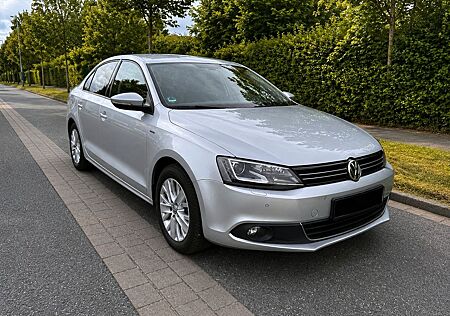 Volkswagen VW Jetta 1.4 TSI VW-Scheckheft 1.Hand PDC | SHZ