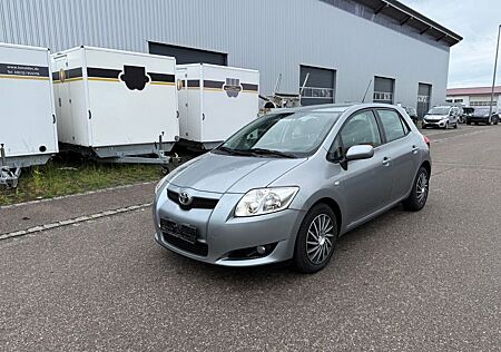 Toyota Auris 2,0-l-D-4D Club Club
