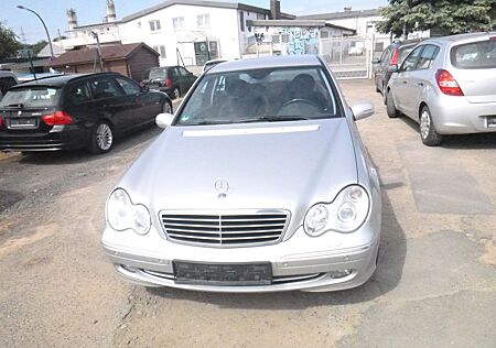 Mercedes-Benz C 220 CDI AVANTGARDE