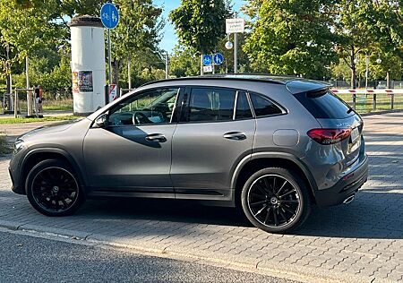 Mercedes-Benz GLA 250 e DCT -AMG Line
