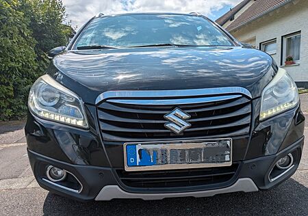 Suzuki SX4 S-Cross (SX4) S-Cross 1.6 DDiS Comfort+ 2WD Vollausstatt