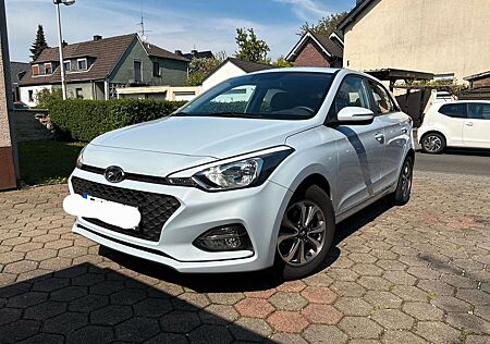 Hyundai i20 1.2 62kW YES! +