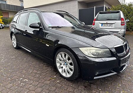 BMW 320i Touring M Sportpaket Leder SH PDC