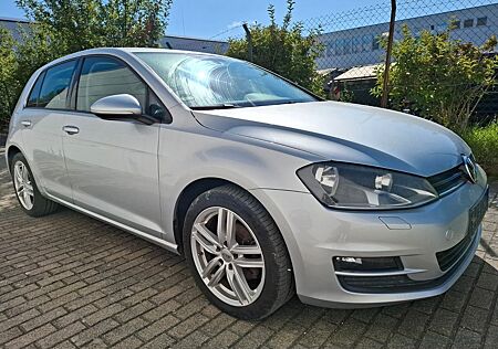 VW Golf Volkswagen VII Lim. Trendline BMT 1.6 TDI