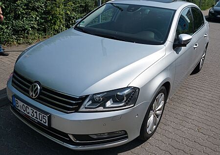 VW Passat Volkswagen 1.8 TSI DSG Highline Highline