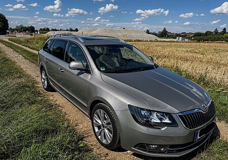 Skoda Superb 2.0 TDI Green tec Elegance Combi Elegance