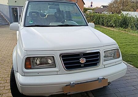 Suzuki Vitara 2.0 Cabrio mit Hartop und softtopp