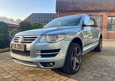 VW Touareg Volkswagen V10 TDI Individual
