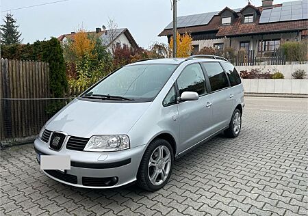 Seat Alhambra Sport Edition 2.0TDI DPF Navi/Farbd...