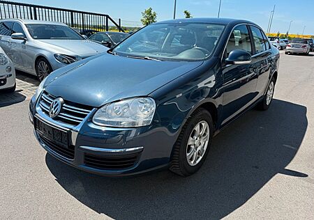 VW Jetta Volkswagen V 1.6 FSI Comfortline|Tempomat