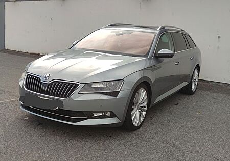 Skoda Superb 2.0 TDI SCR 140kW DSG Style Combi Style