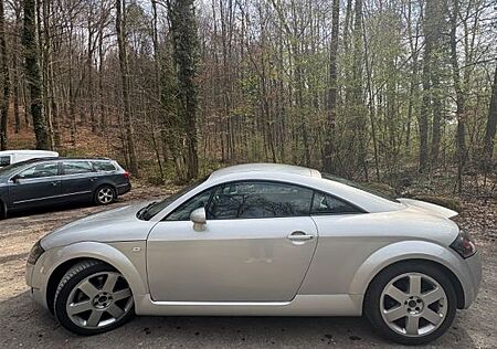 Audi TT Coupe 1.8T -