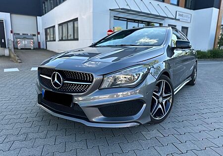 Mercedes-Benz CLA 220 Shooting Brake CLA 220 CDI Shooting Brake DCT AMG Lin...