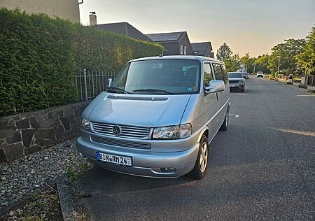 VW T4 Multivan Volkswagen 2.5 TDI Generation
