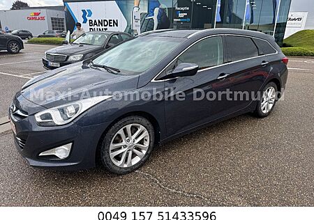 Hyundai i40 cw Leder Klima Navi Kamera panorama Alus E5b