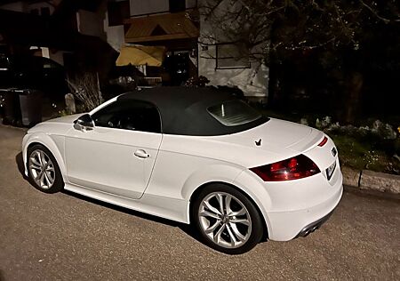 Audi TTS 2.0 TFSI / 272 PSY*ROADSTER*QUATTRO*BOSE*LED