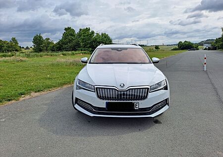 Skoda Superb DSG L&K COMBI AHK 360° Cam Standheizung