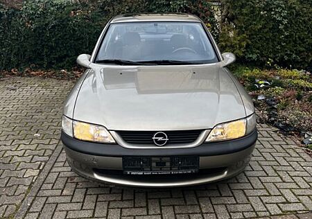 Opel Vectra 1.6 16V -