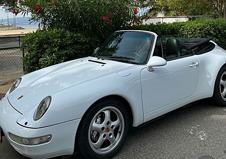 Porsche 993 Carrera 4 Cabriolet Carrera