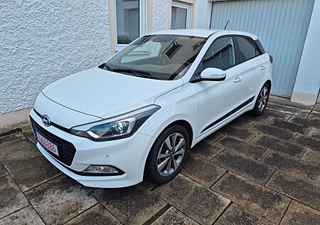 Hyundai i20 TGDI blue Style UNFALLFREI