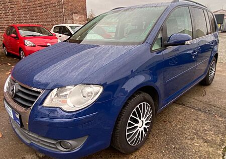 VW Touran Volkswagen "Trendline" Klima+Sitzheizung+Winterräder