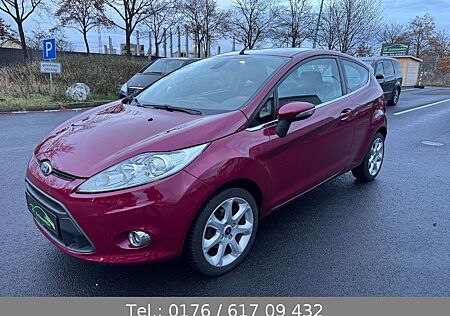 Ford Fiesta Titanium/Klimaautomatik/82PS/SHZ/Gepflegt