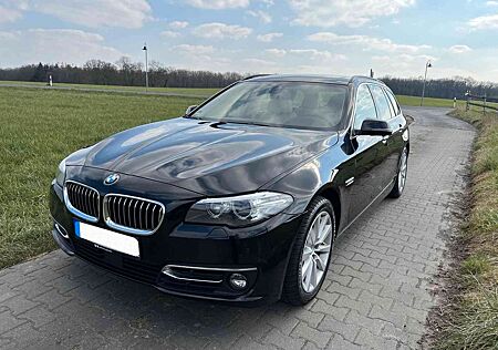 BMW 535d xDrive Touring A Luxury Line Luxury Line