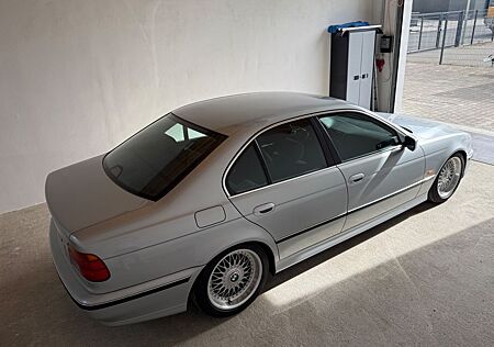 BMW 520i E39 Rostfreier Garagenwagen 1A Historie